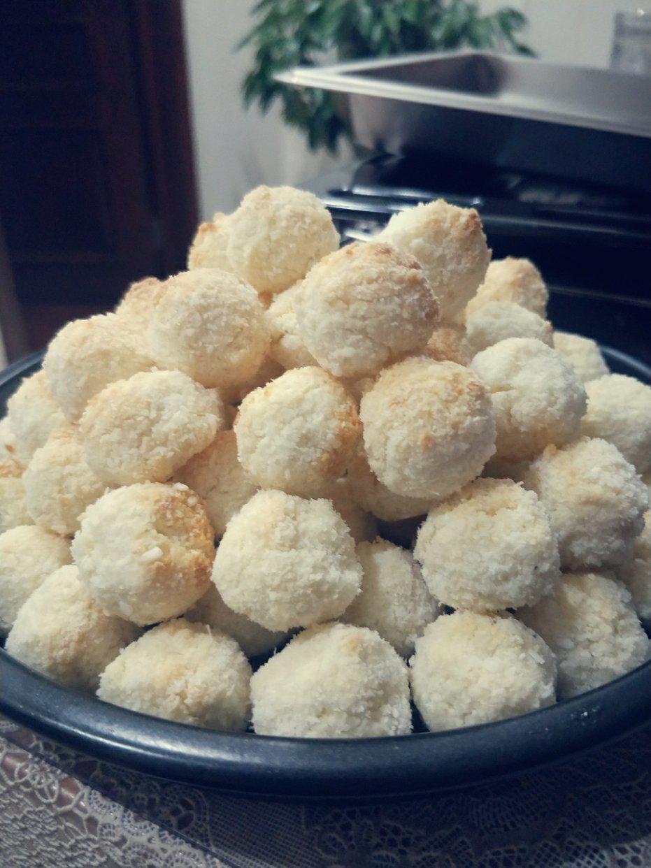 清冬至润做的不会失败的小点心---蛋白椰蓉球