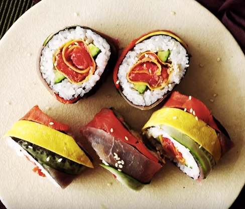 [Tastemade Japan] 三文鱼玫瑰寿司卷的做法