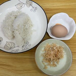 虾米🦐炒饭的做法 步骤1