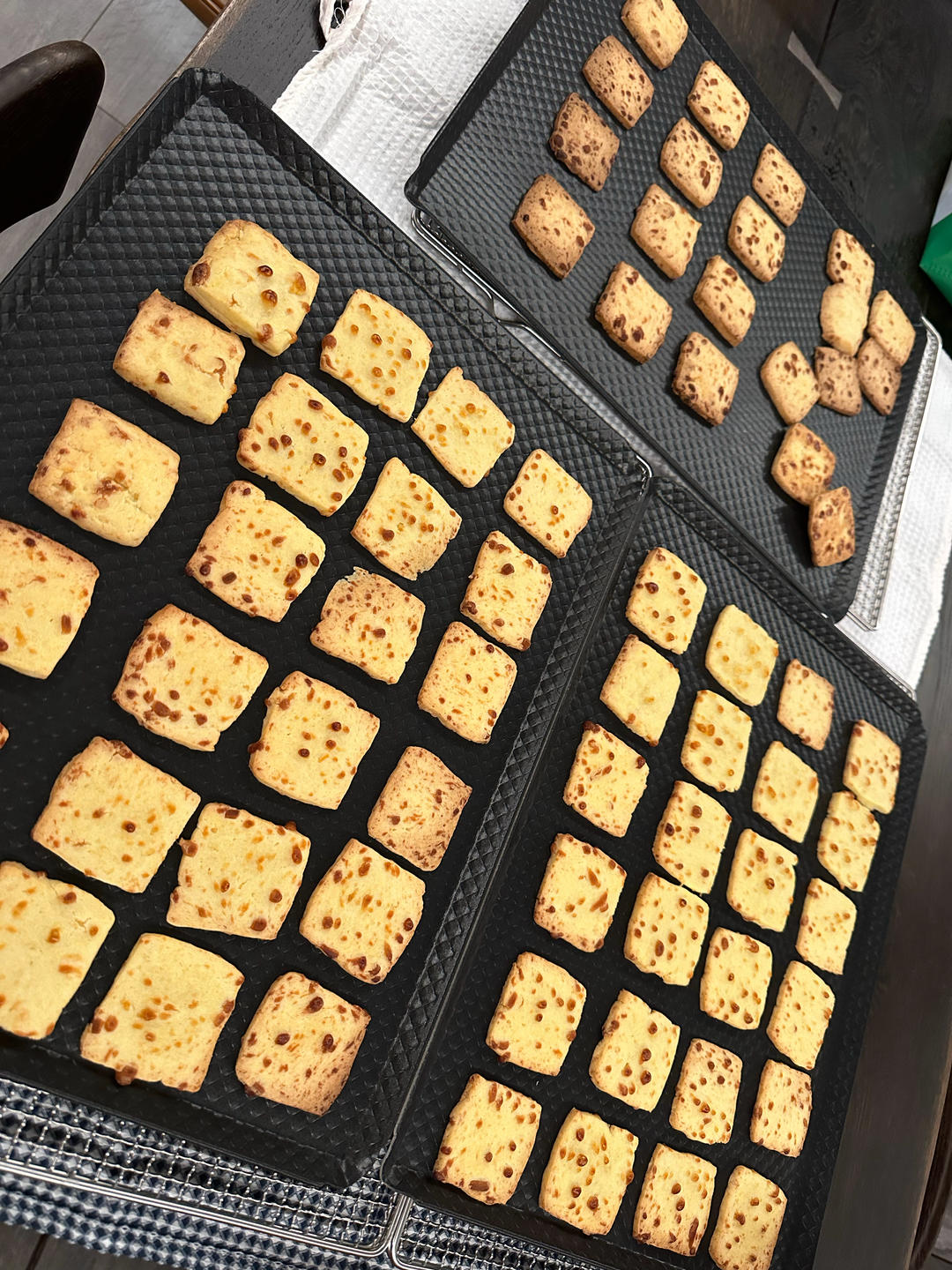 马苏里拉芝士咸味饼干