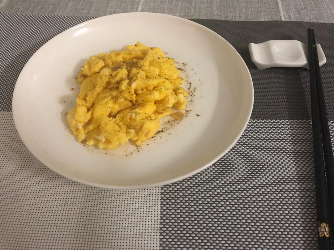 美式炒蛋 scrambled eggs