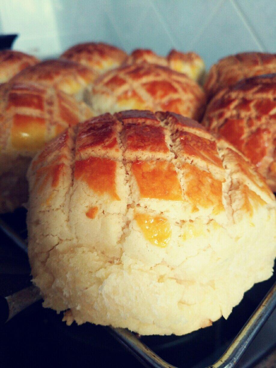 好吃到炸裂的港式菠萝包（附带制作酥皮的小视频）