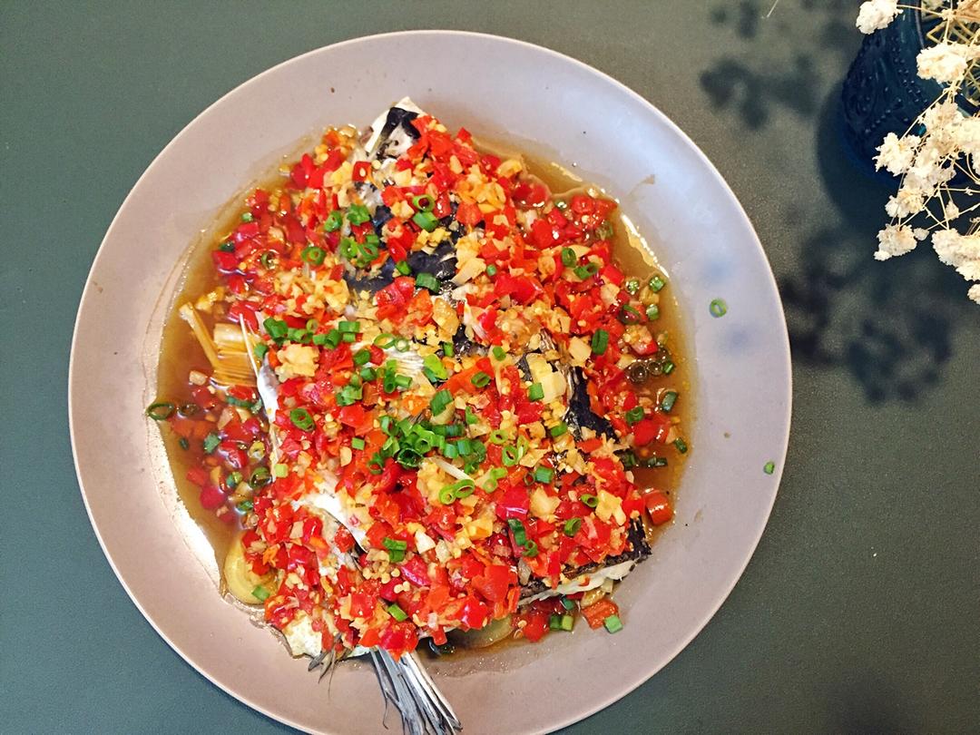 【剁椒鱼头图片】弱水三千2012_下厨房