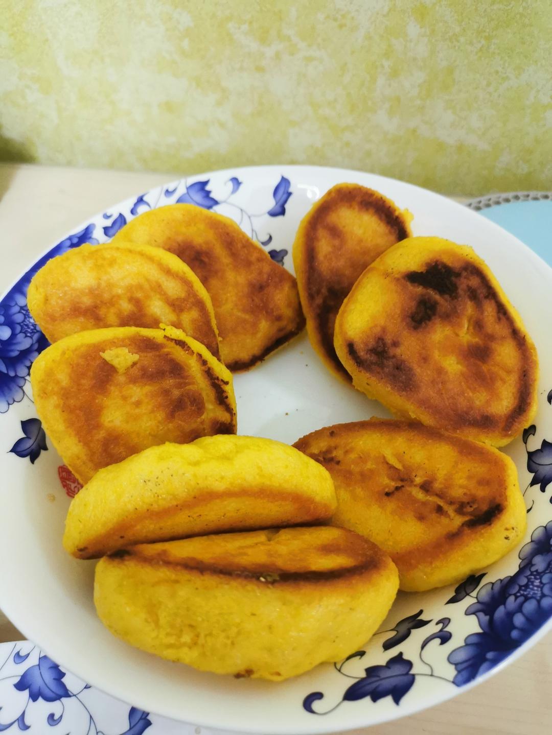 发面纺锤玉米饼