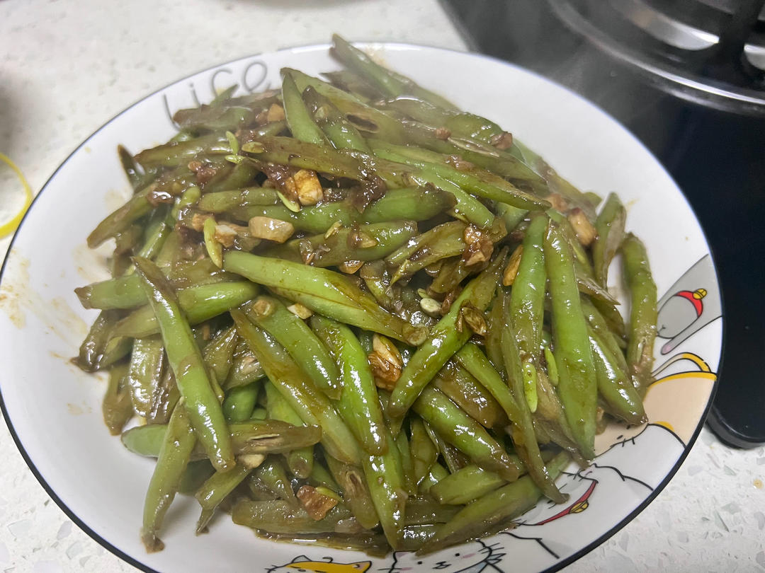 不吃不知道，一吃吓一跳的蒜香素炒豆角