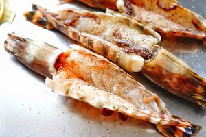 芝士焗竹节对虾的做法 步骤4