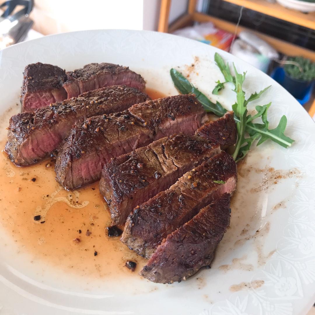 好吃到哭的煎牛排