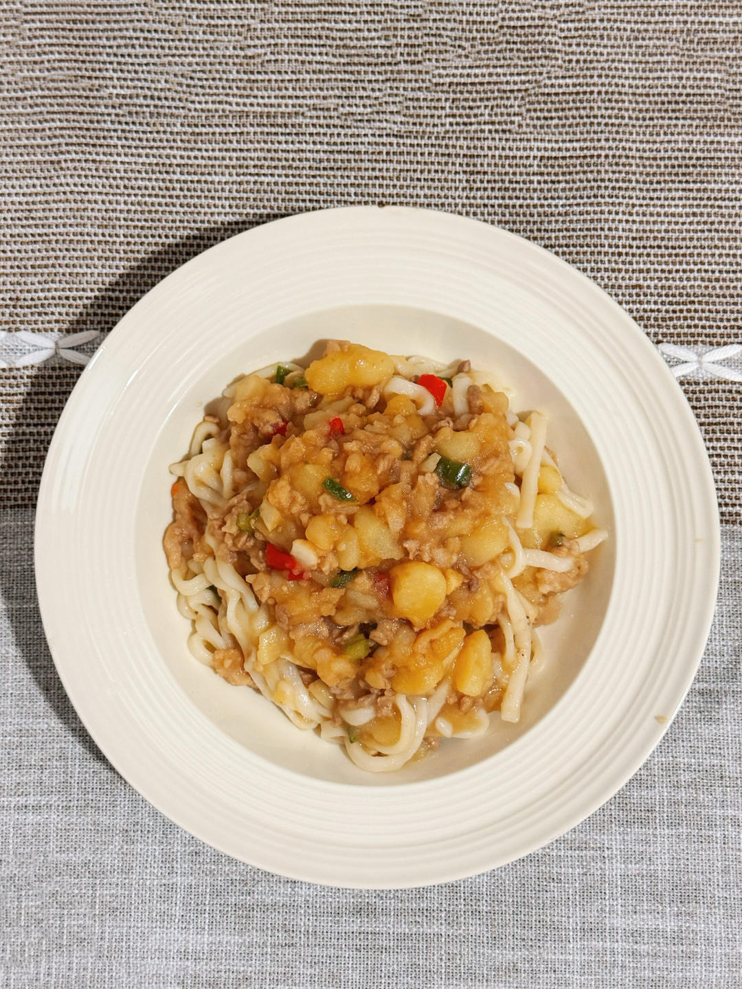 大人小孩爱吃的土豆泥拌面