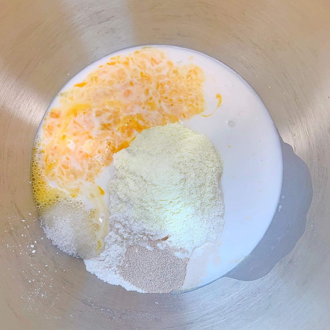 纯奶手撕吐司的做法 步骤1