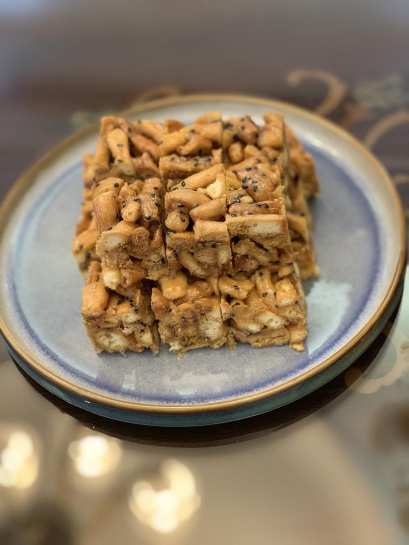 全家都爱吃萨其马