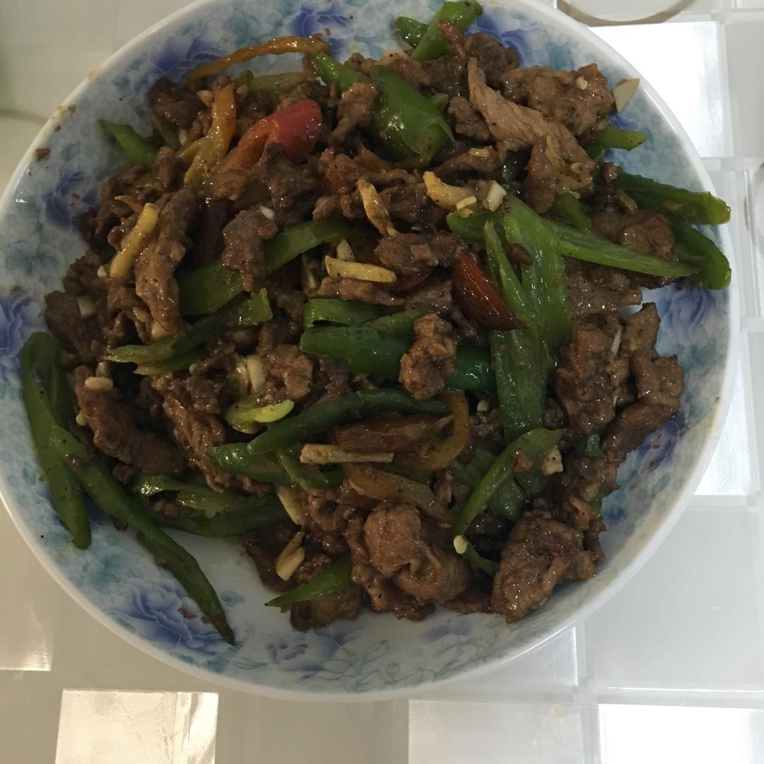 小炒黄牛肉