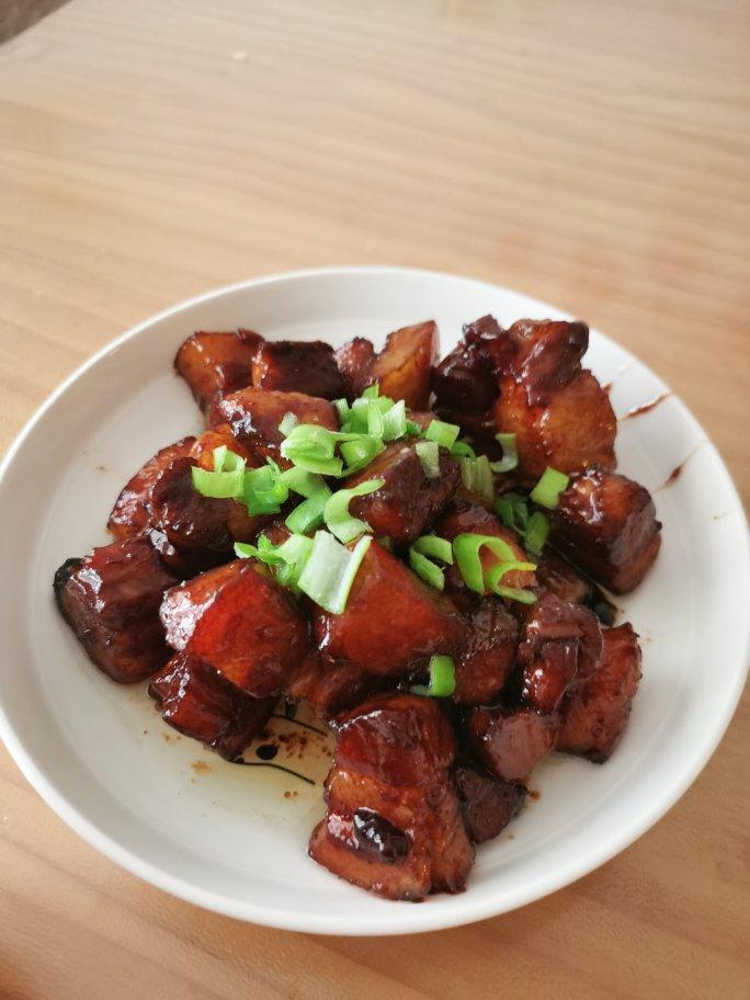 私房红烧肉 垂涎三尺软糯无比