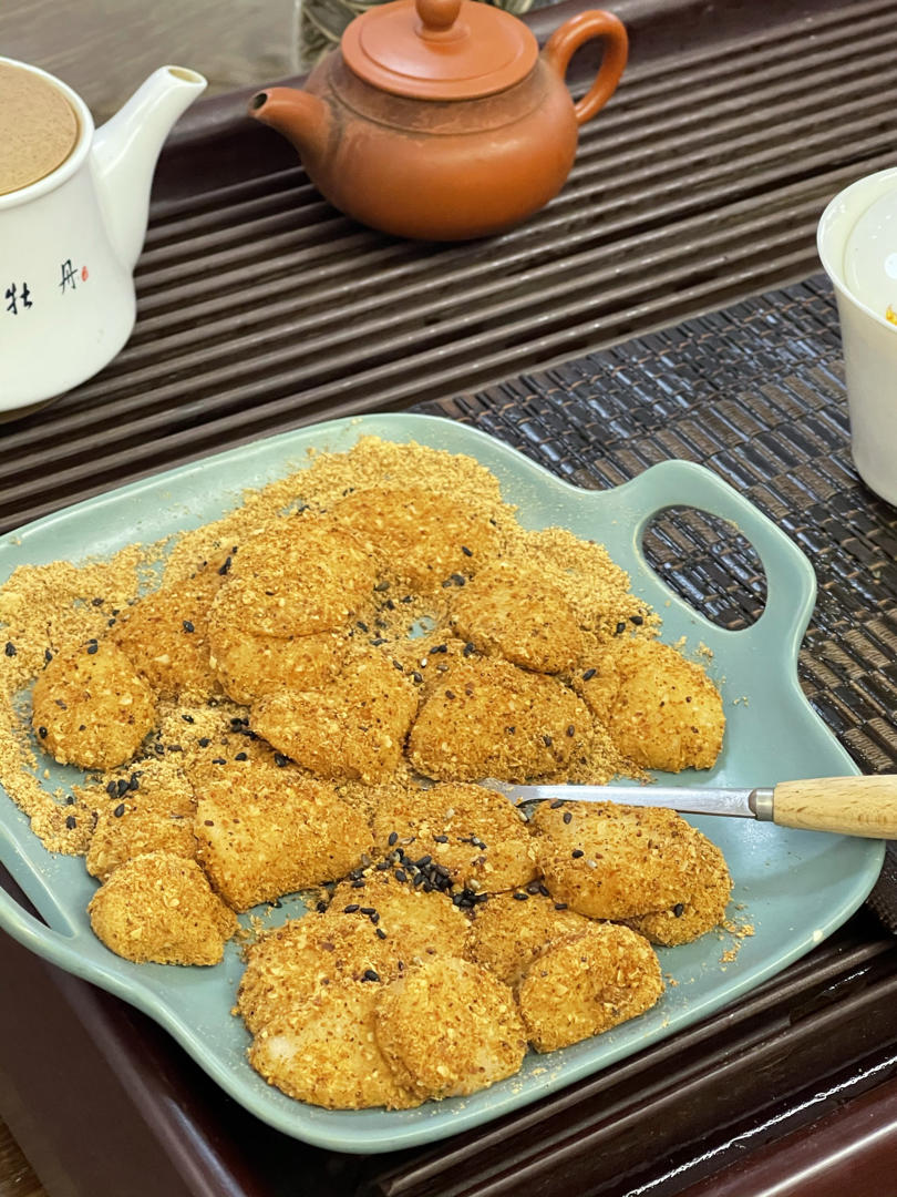 麻糍😋软软糯糯的糯米糍粑😍比外面卖的还好吃！