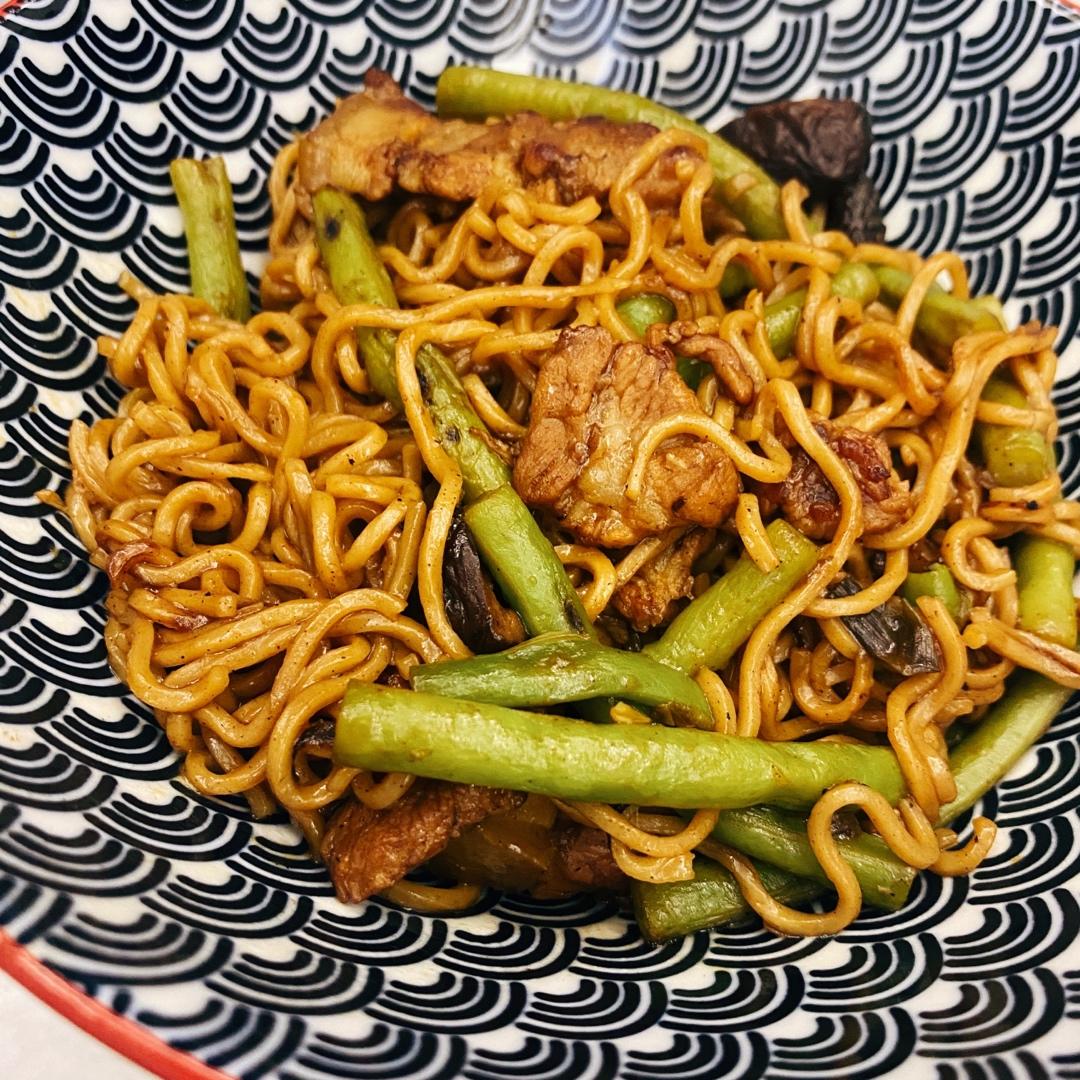 【豆角焖面】