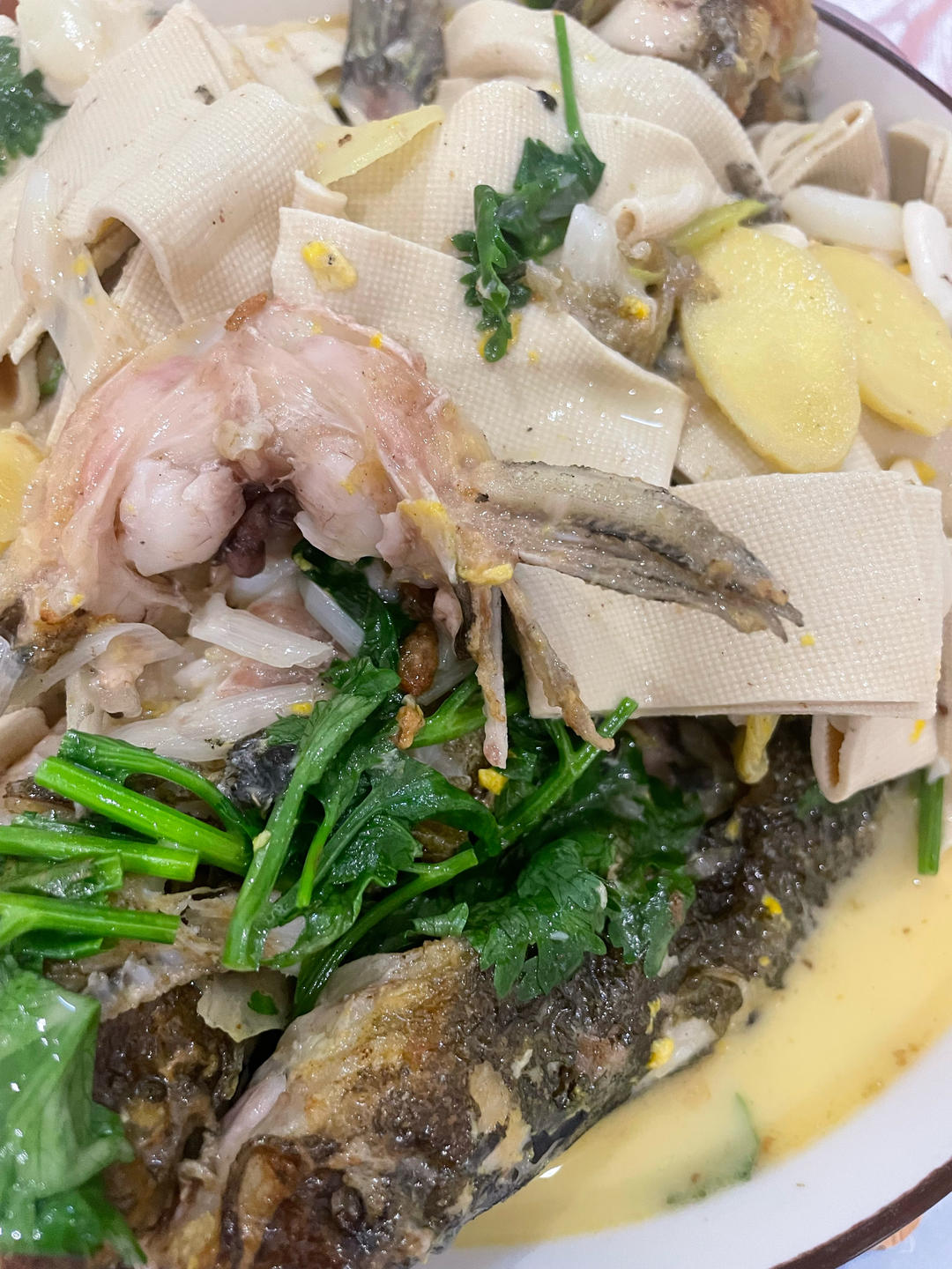 昂刺鱼豆腐汤（黄辣丁）