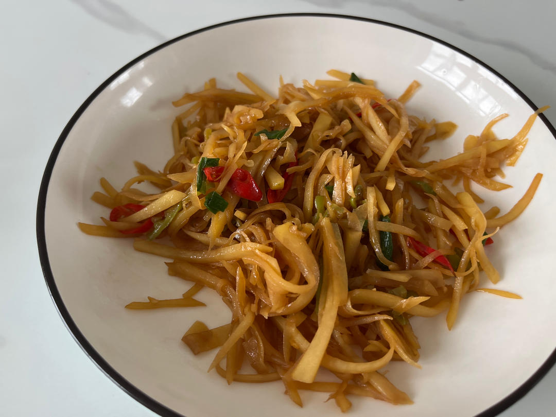 酸辣土豆丝的家常做法 超级下饭