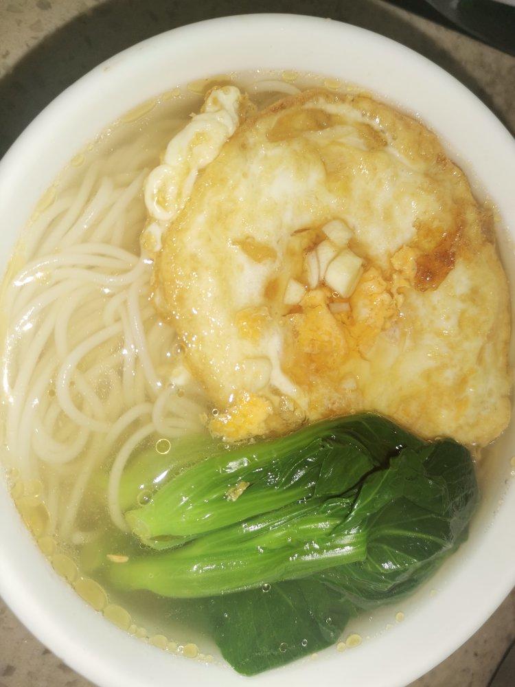 卡妈私房菜~青菜鸡蛋面（汤面）