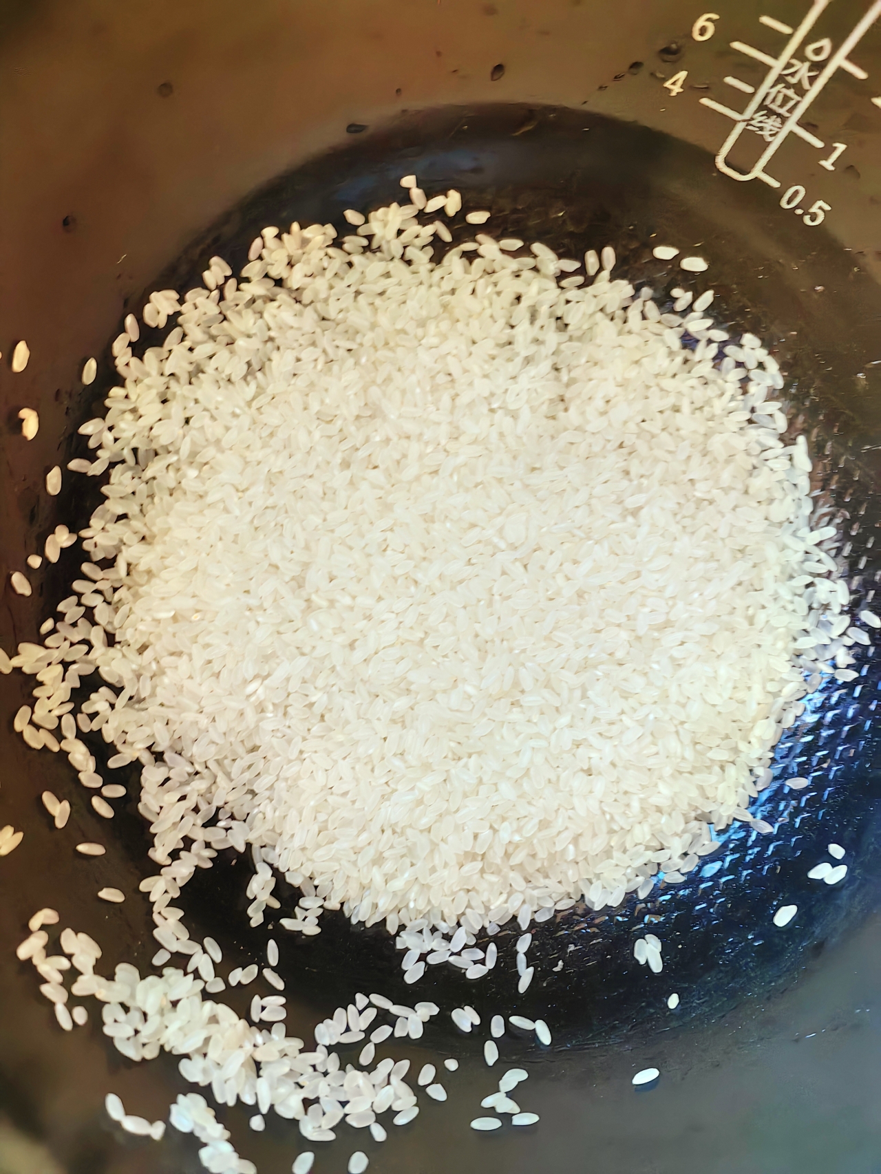 家里有大米就可以吃到香喷喷的猪肉大葱烧麦的做法 步骤1
