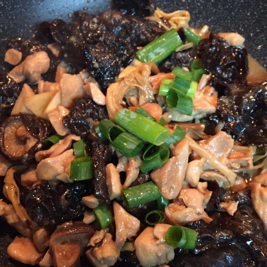 冬菇焖鸡