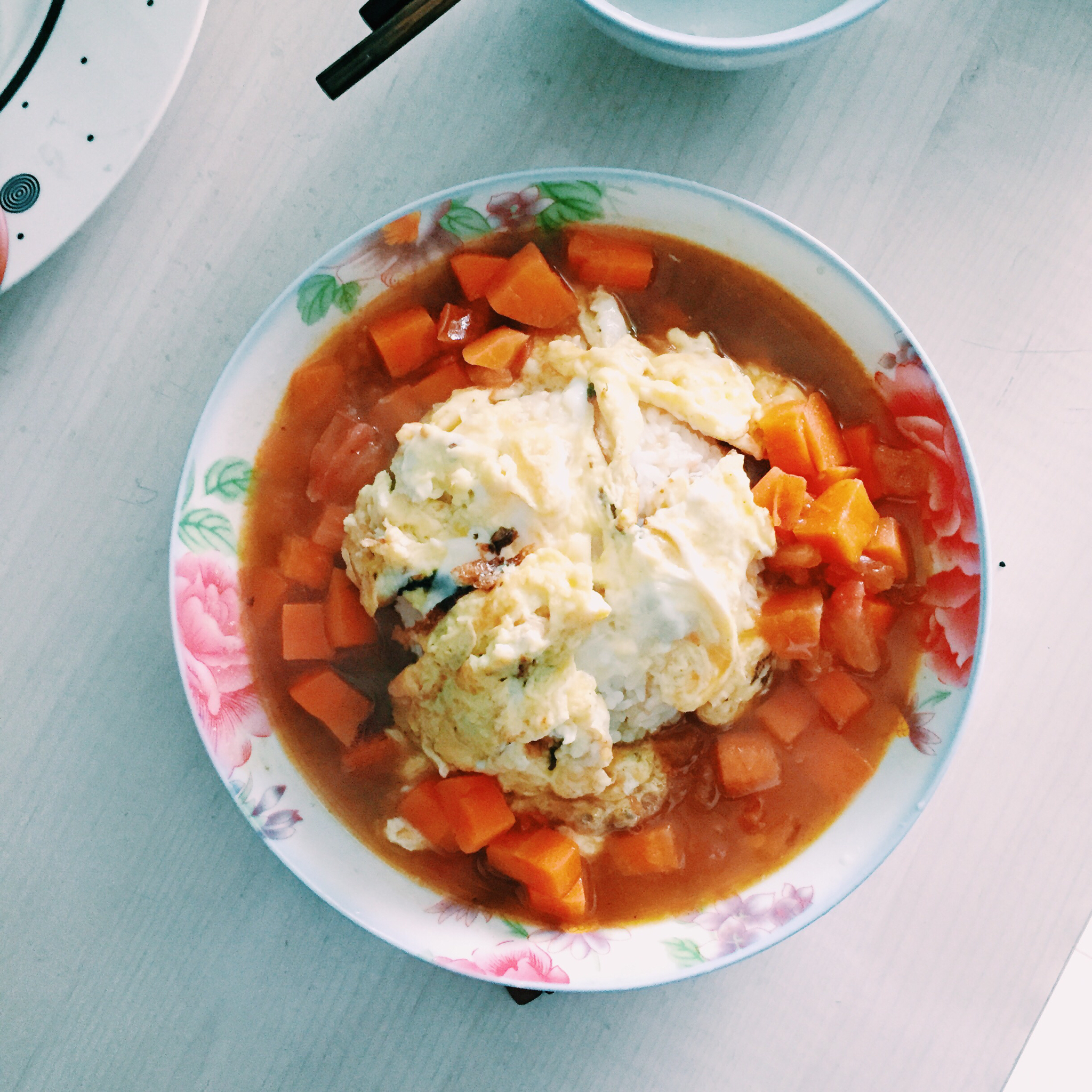 奶香鸡肉咖喱蛋包饭