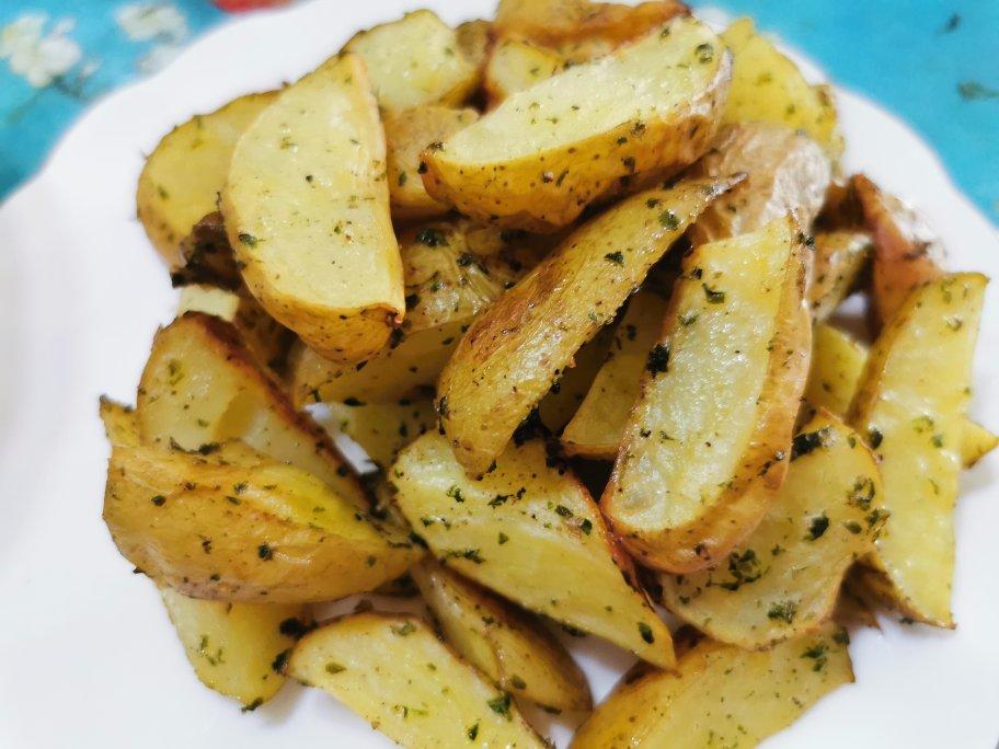 健康刷剧小零食“烤薯角”