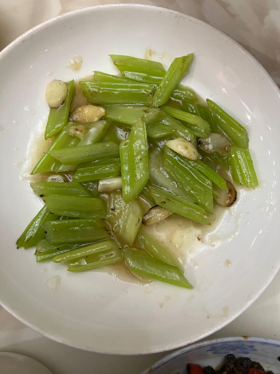 究极解油腻好菜：蒜炒西芹