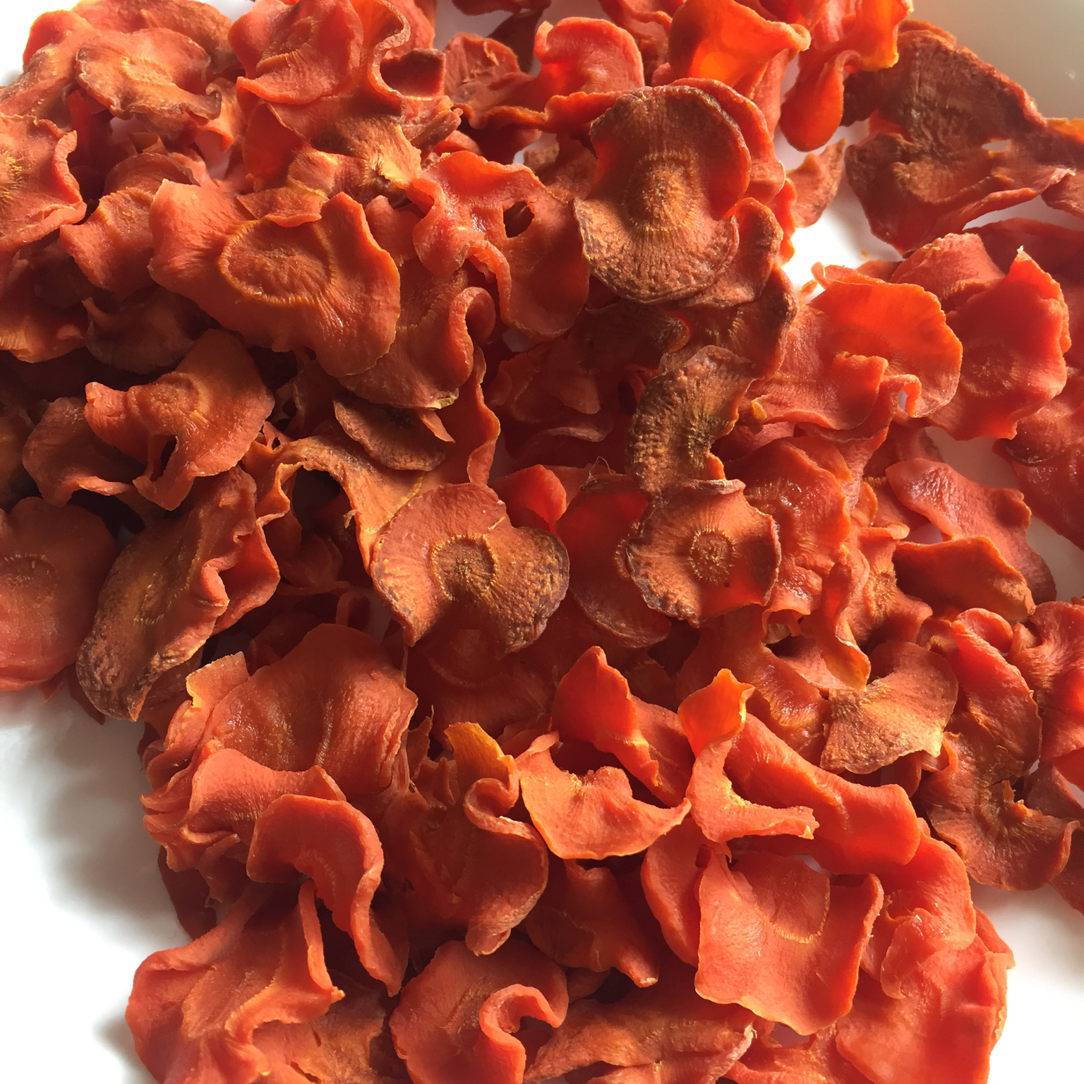 依照子瑜妈妈的方子制作的胡萝卜干，给宝宝当零食