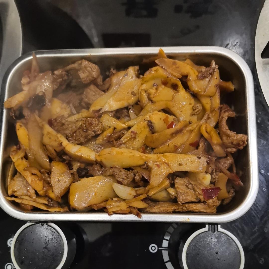 湖南名菜-糯米笋小炒肉