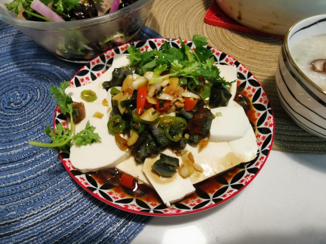 皮蛋拌豆腐（从这道菜说起，如何拌出好吃的凉拌菜）