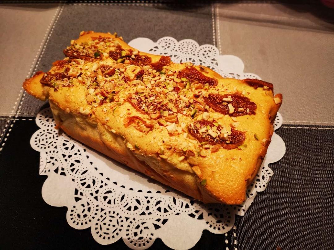无花果加坚果戚风蛋糕【Fig&Nuts Chiffon Cake】