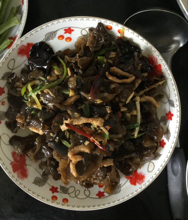 木耳炒肉