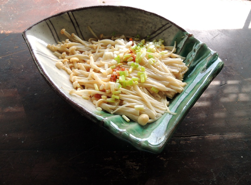 剁椒金针菇