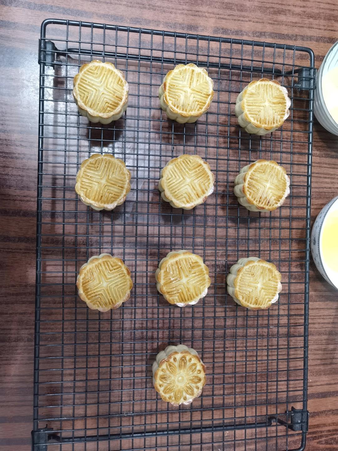 广式月饼—蛋黄莲蓉月饼