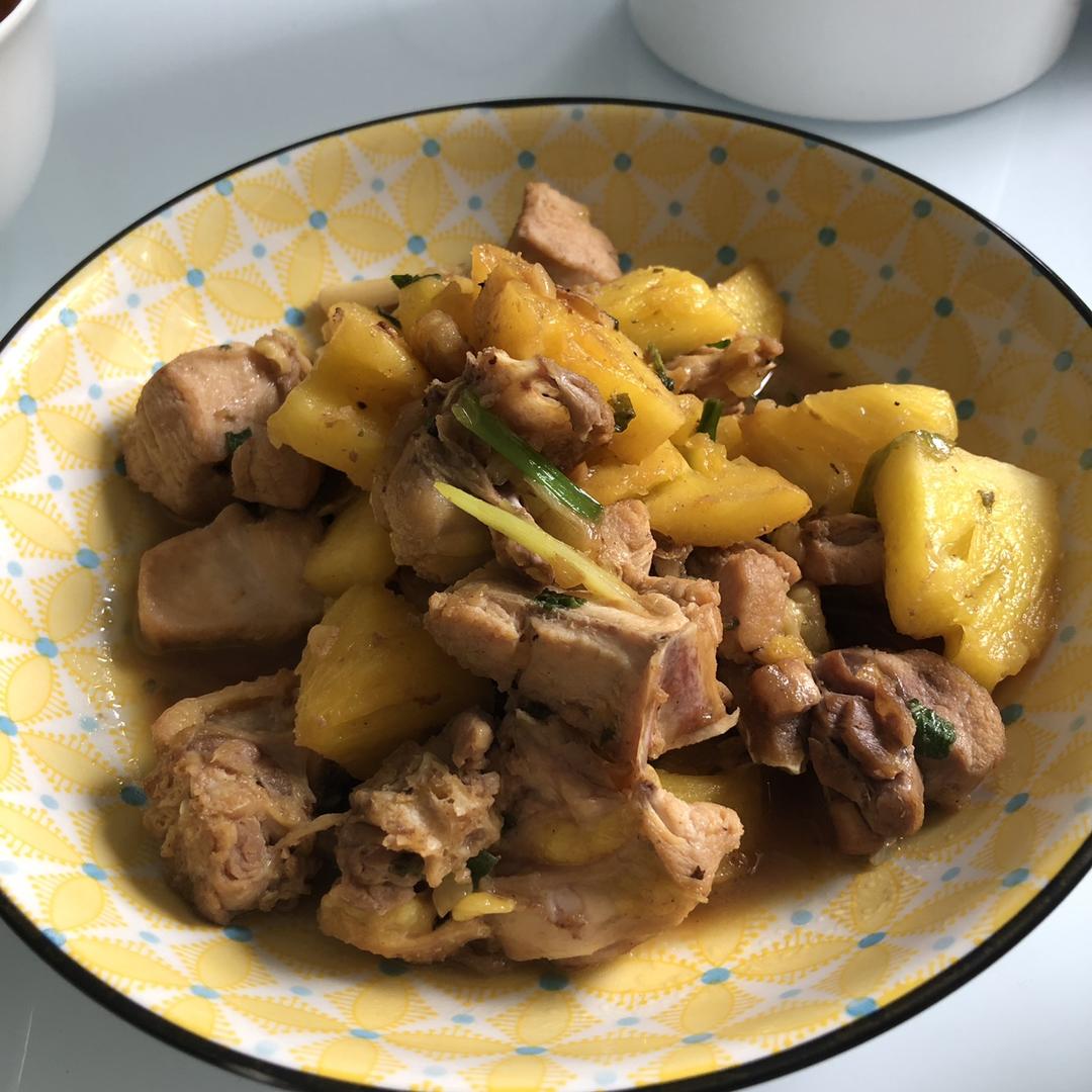 缤纷菠萝季菠萝炒鸡