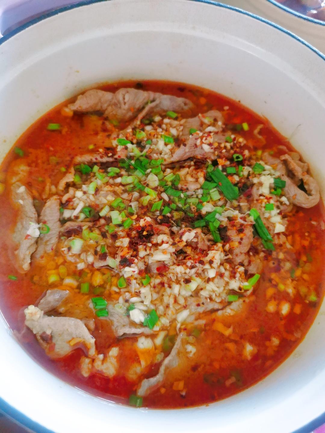 厨师长教你：“水煮肉片”的正宗做法，这味道真的很四川