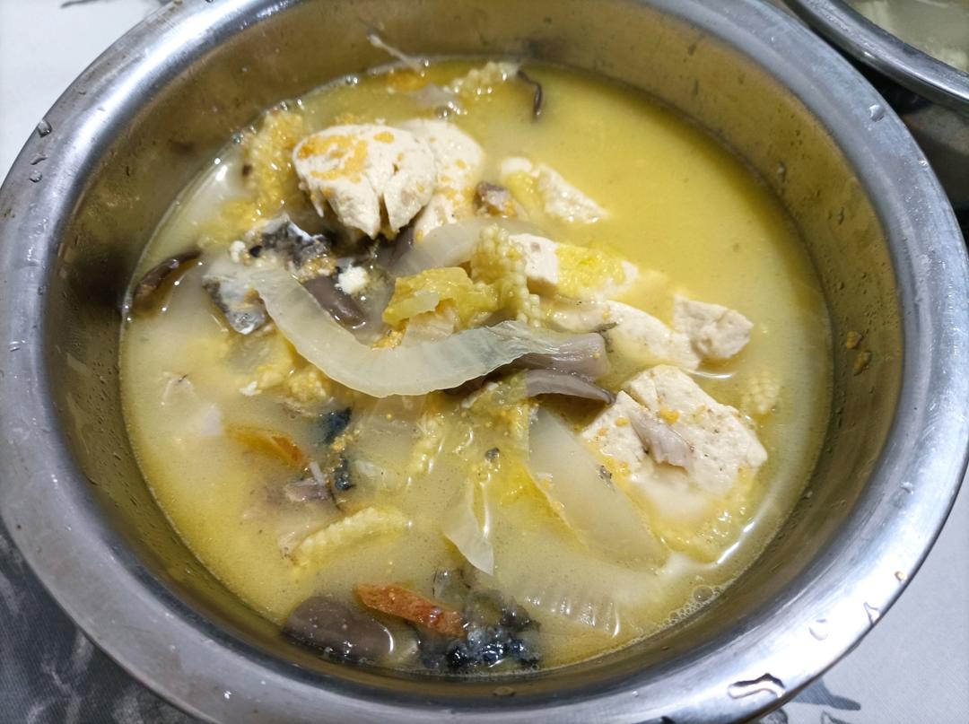 奶白鲫鱼豆腐汤|一条鱼最后的温柔