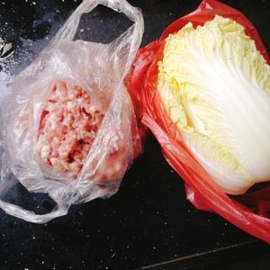 大白菜香菇肉馅饺子的做法 步骤1