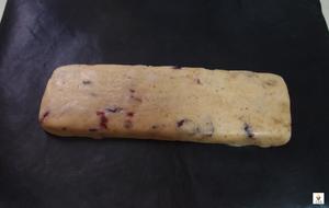 蔓越莓核桃意式脆饼（Cranberry and Walnut Biscotti)的做法 步骤4