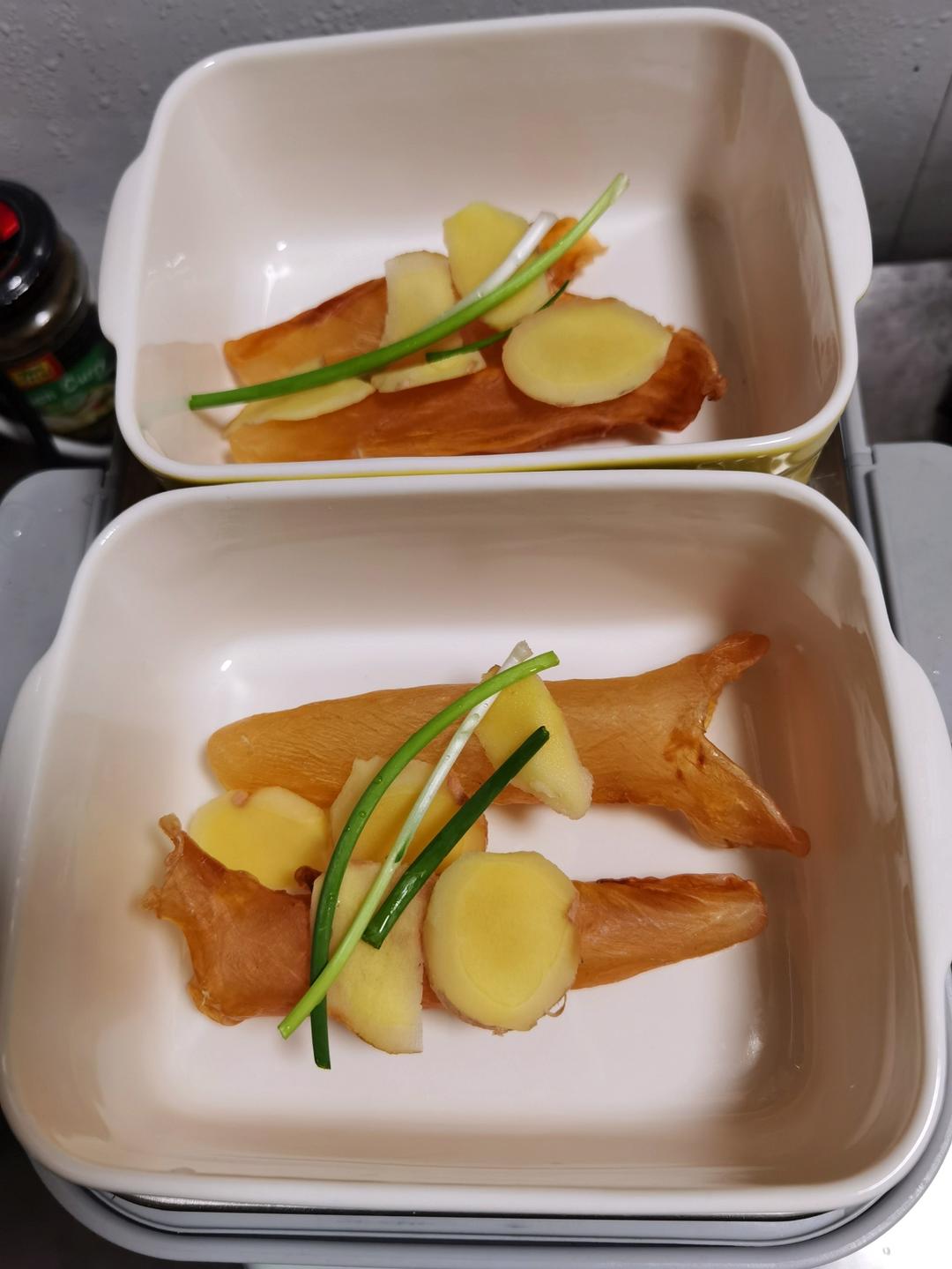 金柱羊肚菌炖花胶-喜气洋洋【北鼎年夜饭】