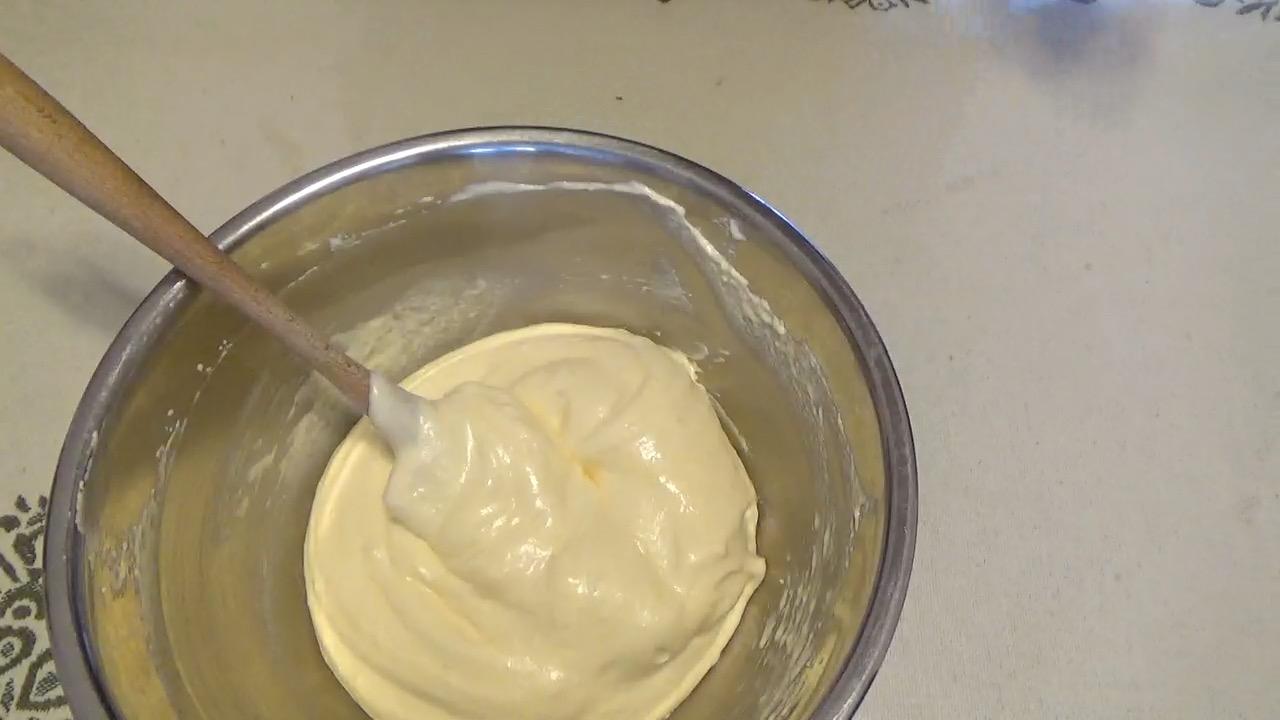 开心果椰浆 慕斯蛋糕（视频菜谱）的做法 步骤6