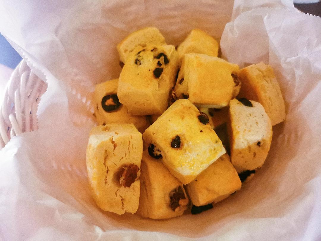 咸香奶酪司康配奶酪酱