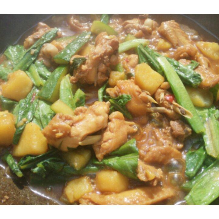 土豆焖鸡