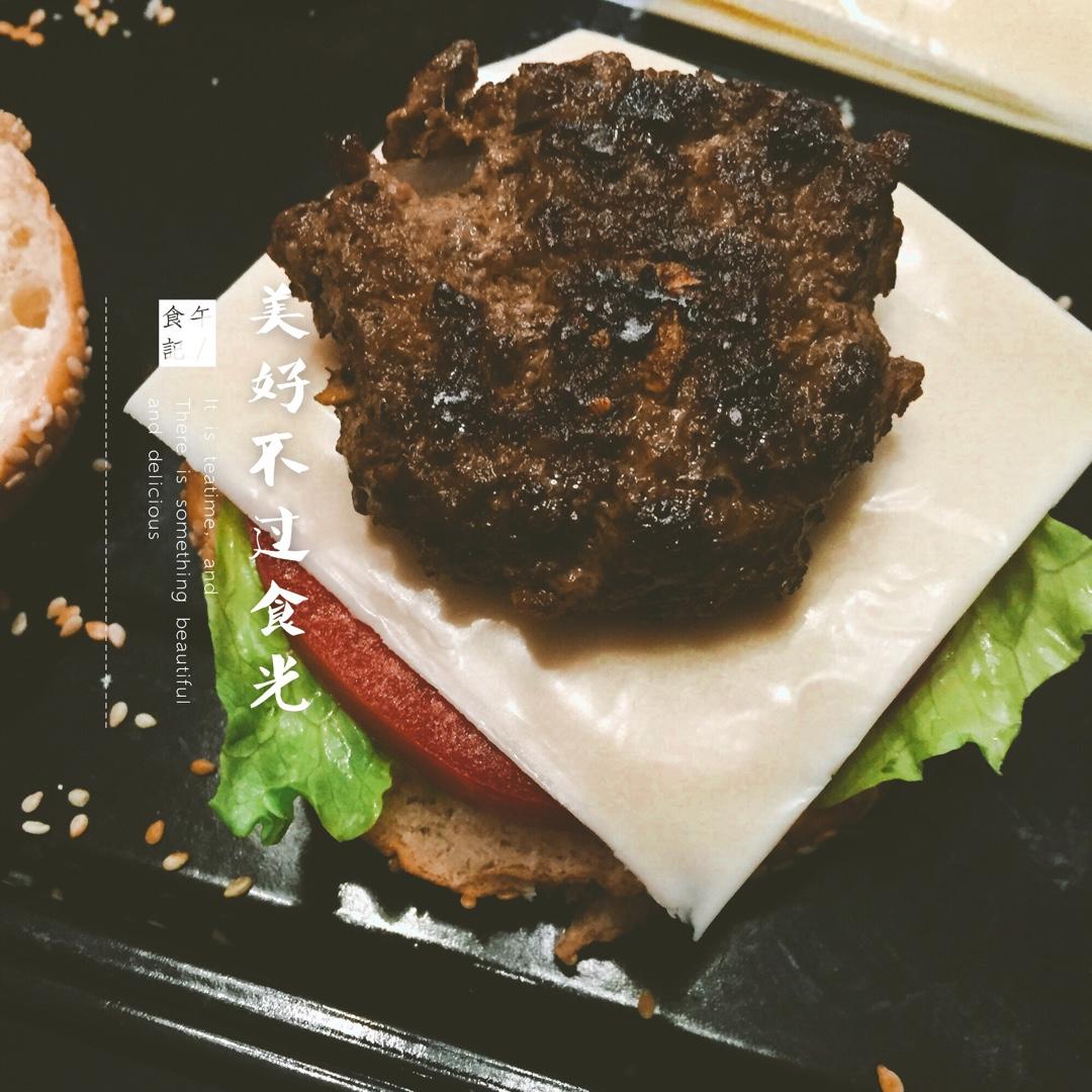 牛肉汉堡