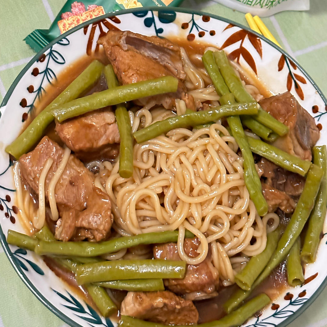 硬菜代表--排骨炖豆角土豆（豆角焖面胚子）