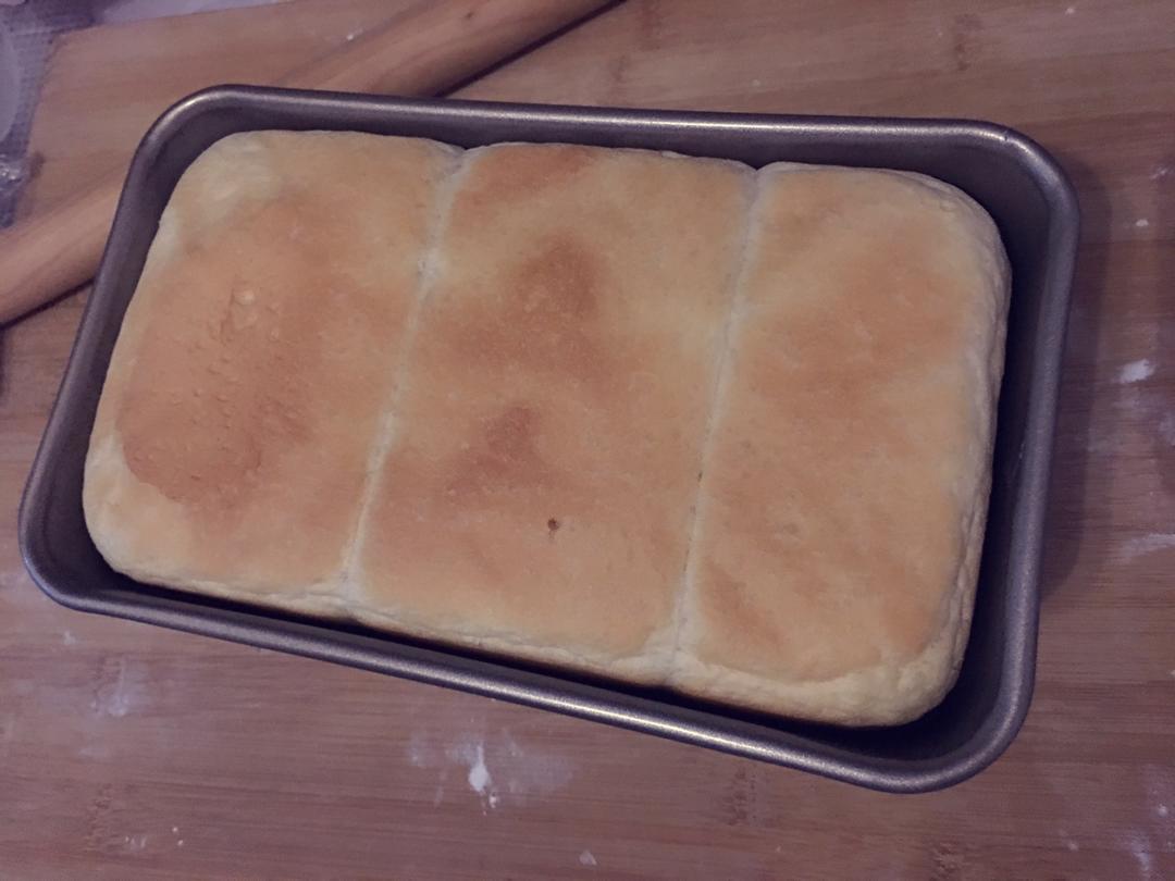 基础面包制作 Basic Bread (Loaf&Roll)