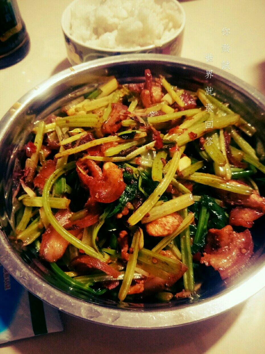 芹菜炒五花肉