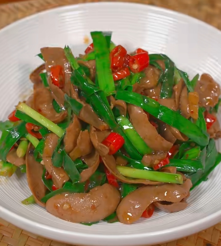 韭菜炒猪腰腰片