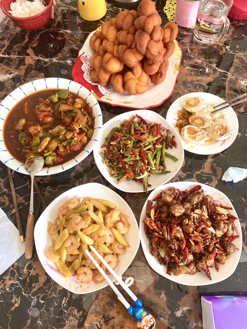 柔软香甜炸麻花