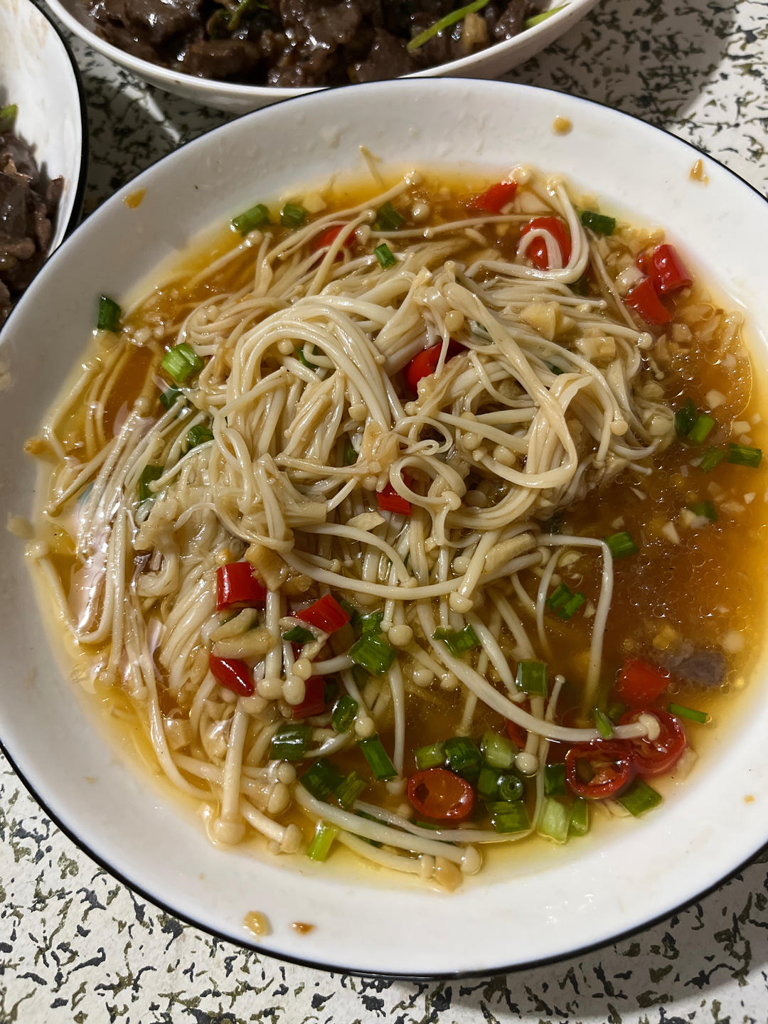 超级下饭的蒜蓉金针菇！好吃到爆