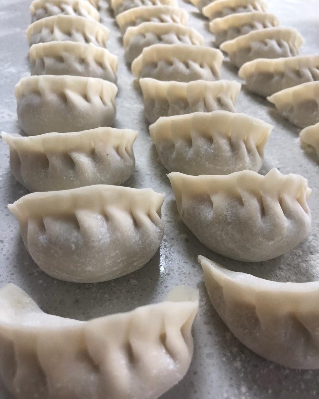 独立行走de猫做的香菇肉馅饺子